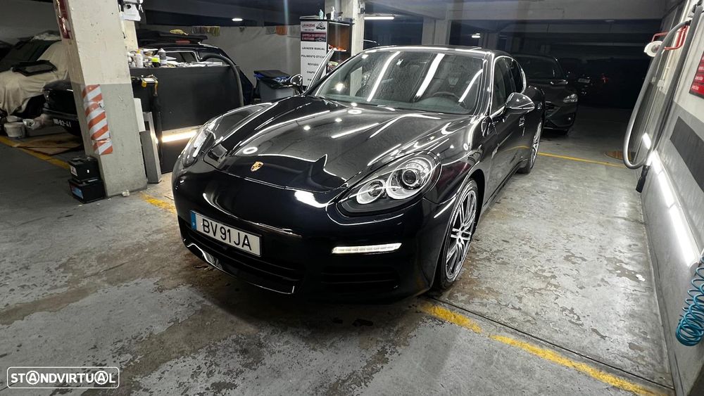 Porsche Panamera 4S - 1