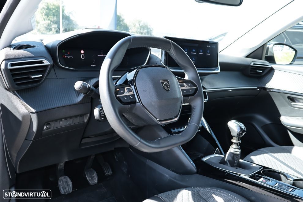 Peugeot 208 1.2 PureTech Allure - 13