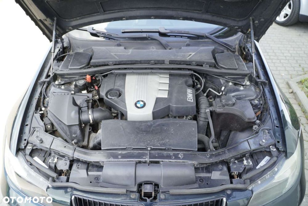 BMW Seria 3 320d DPF - 23
