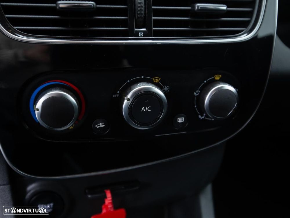 Renault Clio 1.5 dCi Limited - 16