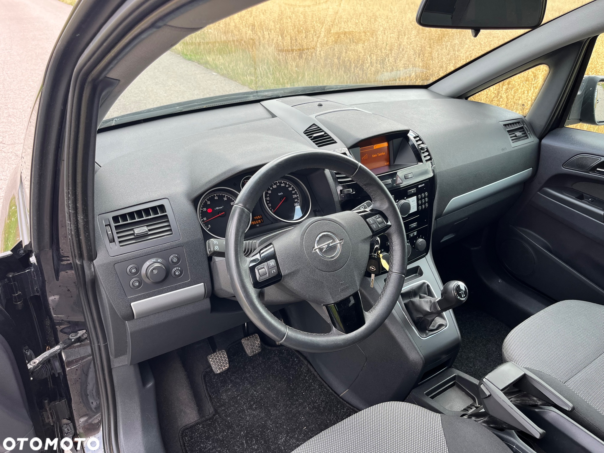 Opel Zafira 1.8 Cosmo - 13