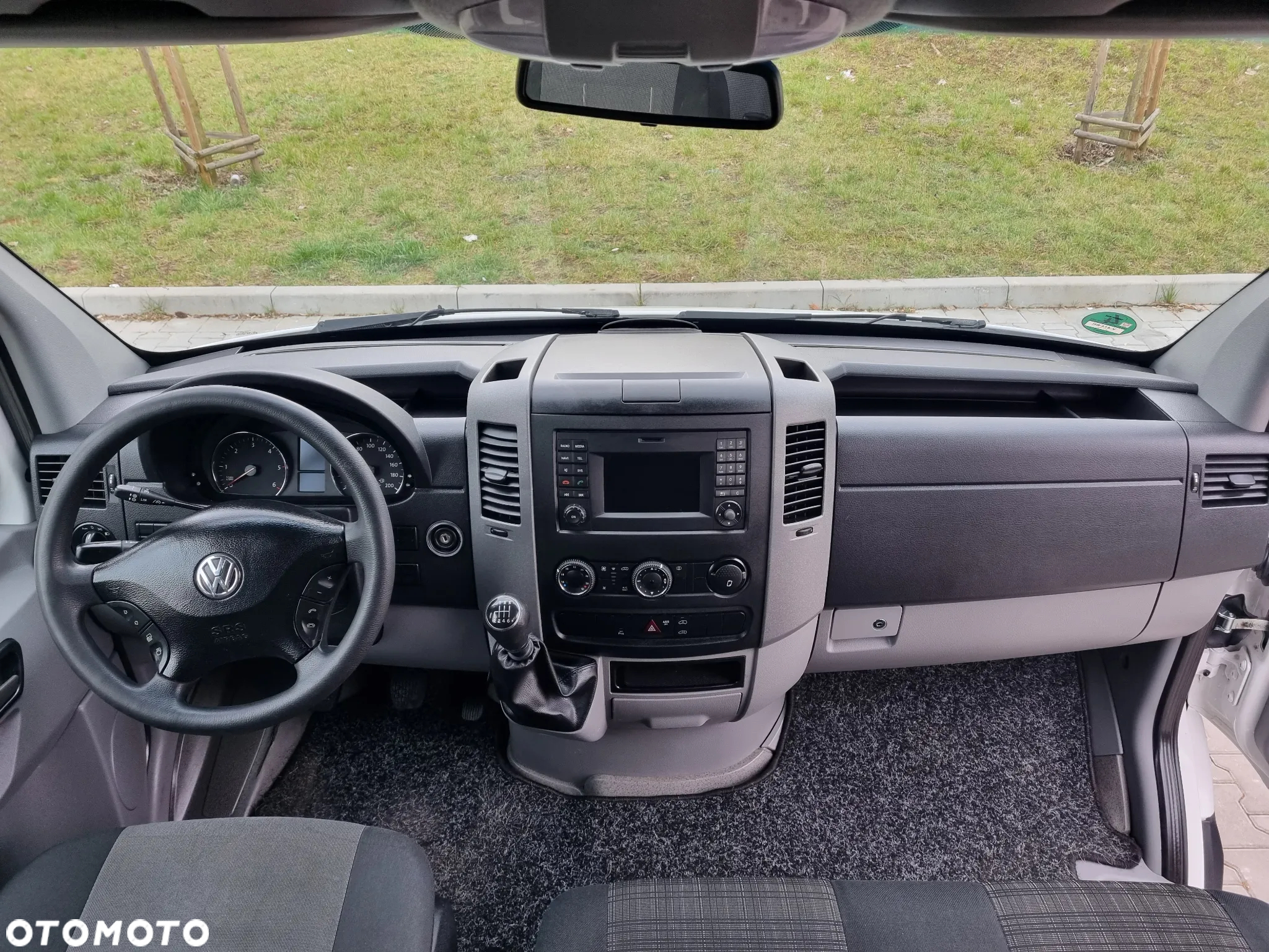 Volkswagen Crafter - 13