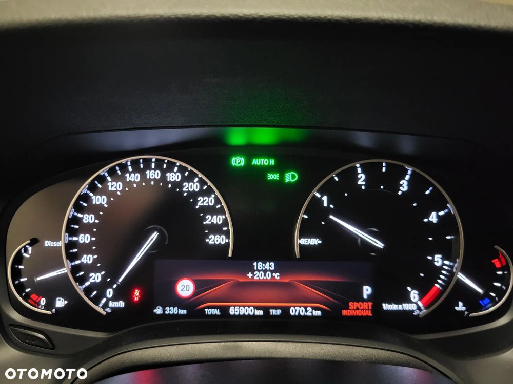 BMW Seria 3 320d xDrive Advantage - 28