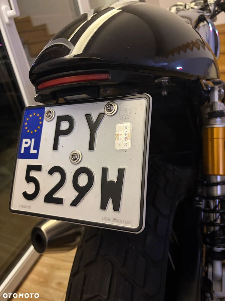 Triumph Thruxton - 8