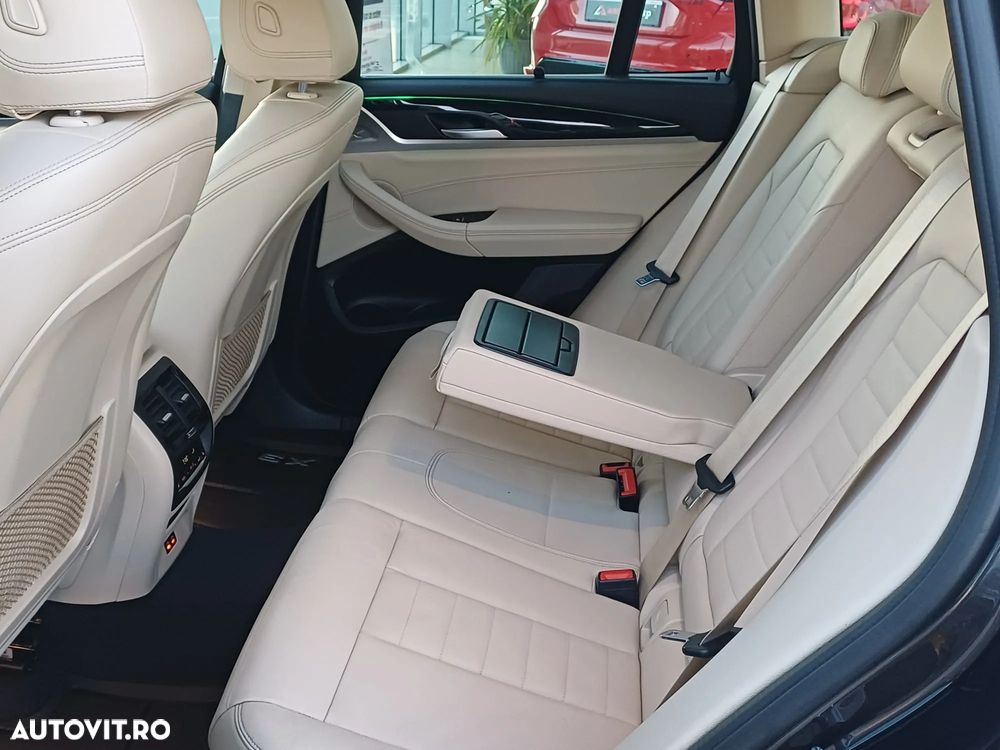 BMW X3 xDrive30e AT PHEV - 8