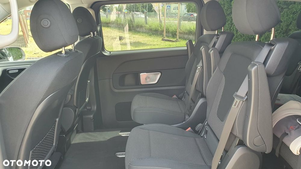 Mercedes-Benz Klasa V 300 d lang 4Matic 9G-TRONIC Style - 9