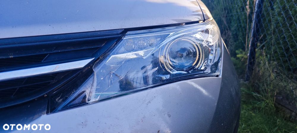 Toyota Auris 1.6 Premium - 39