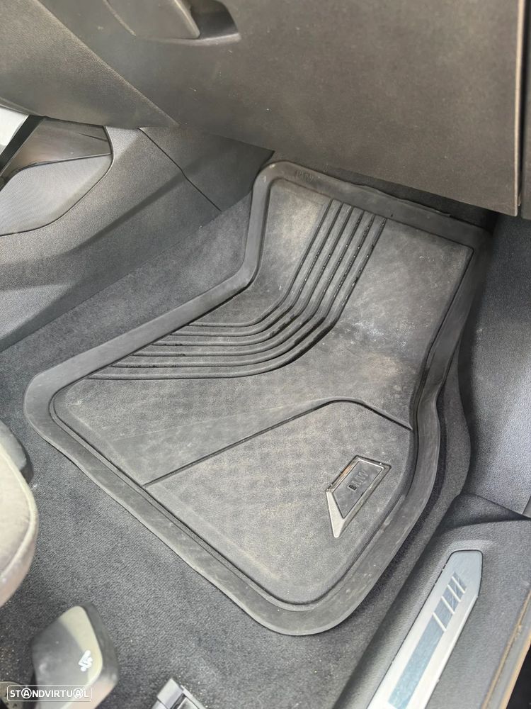 BMW 116 d Pack Desportivo M Auto - 20