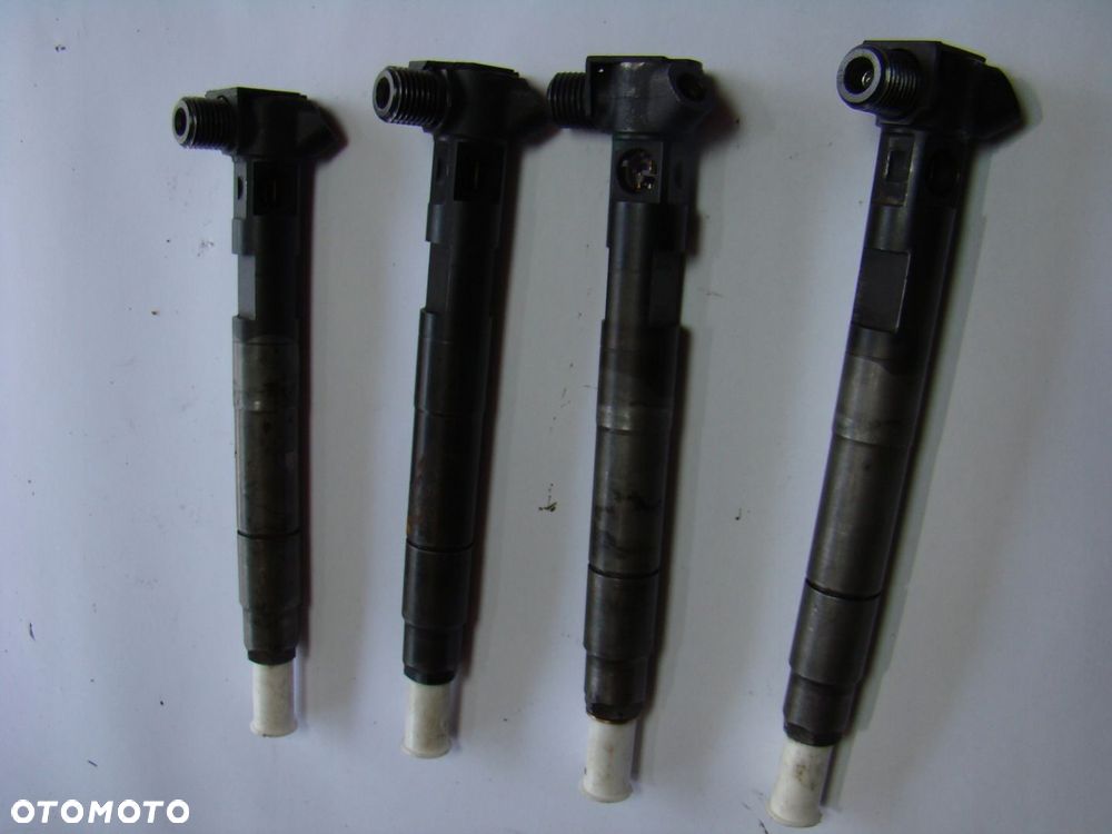 Wtryskiwacz wtrysk mercedes sprinter vito 2.2 cdi A6510704987 - 8