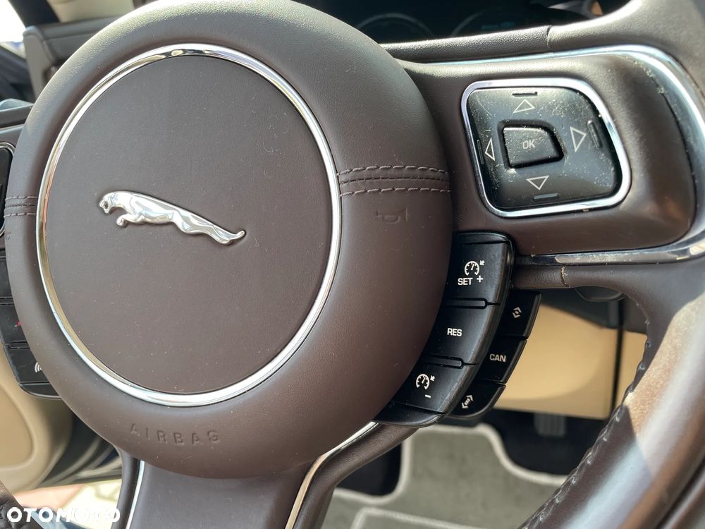 Jaguar XJ 3.0 V6 Kompressor Portfolio - 22