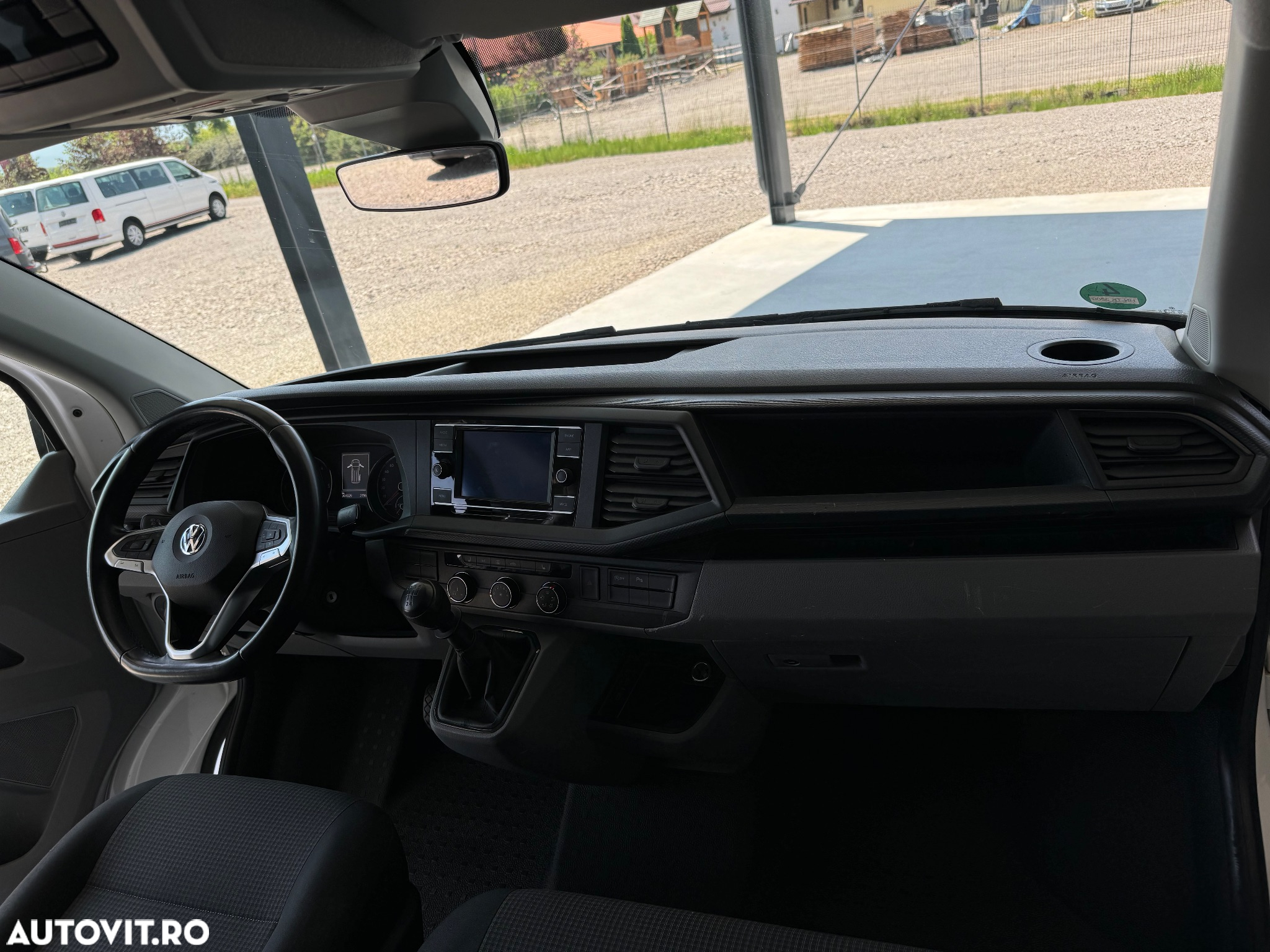 Volkswagen Transporter Kombi T6.1 2.0 TDI 81 kW KR - 18