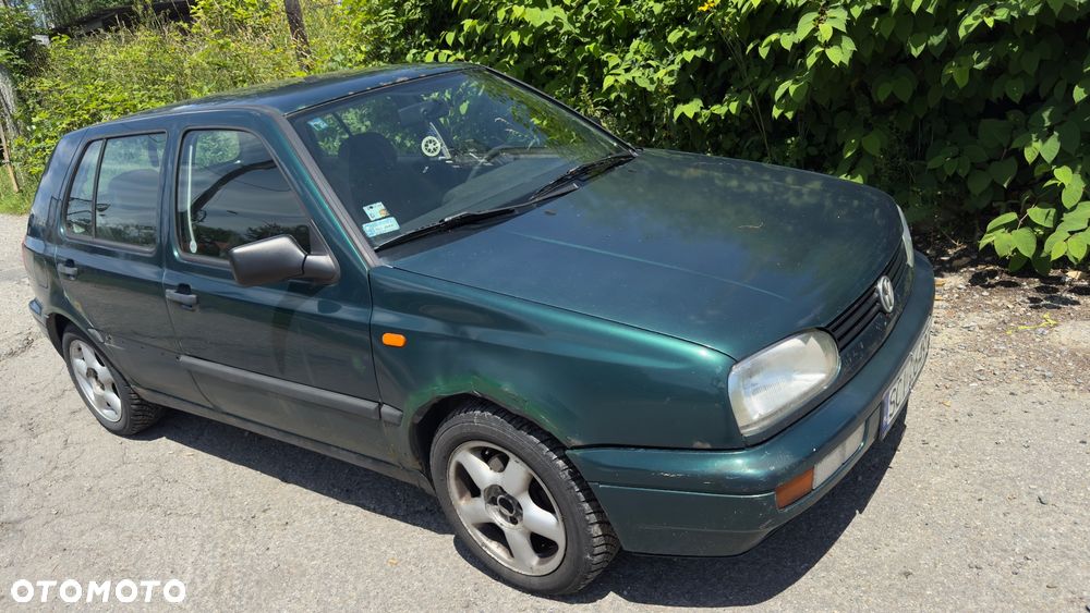 Volkswagen Golf - 3
