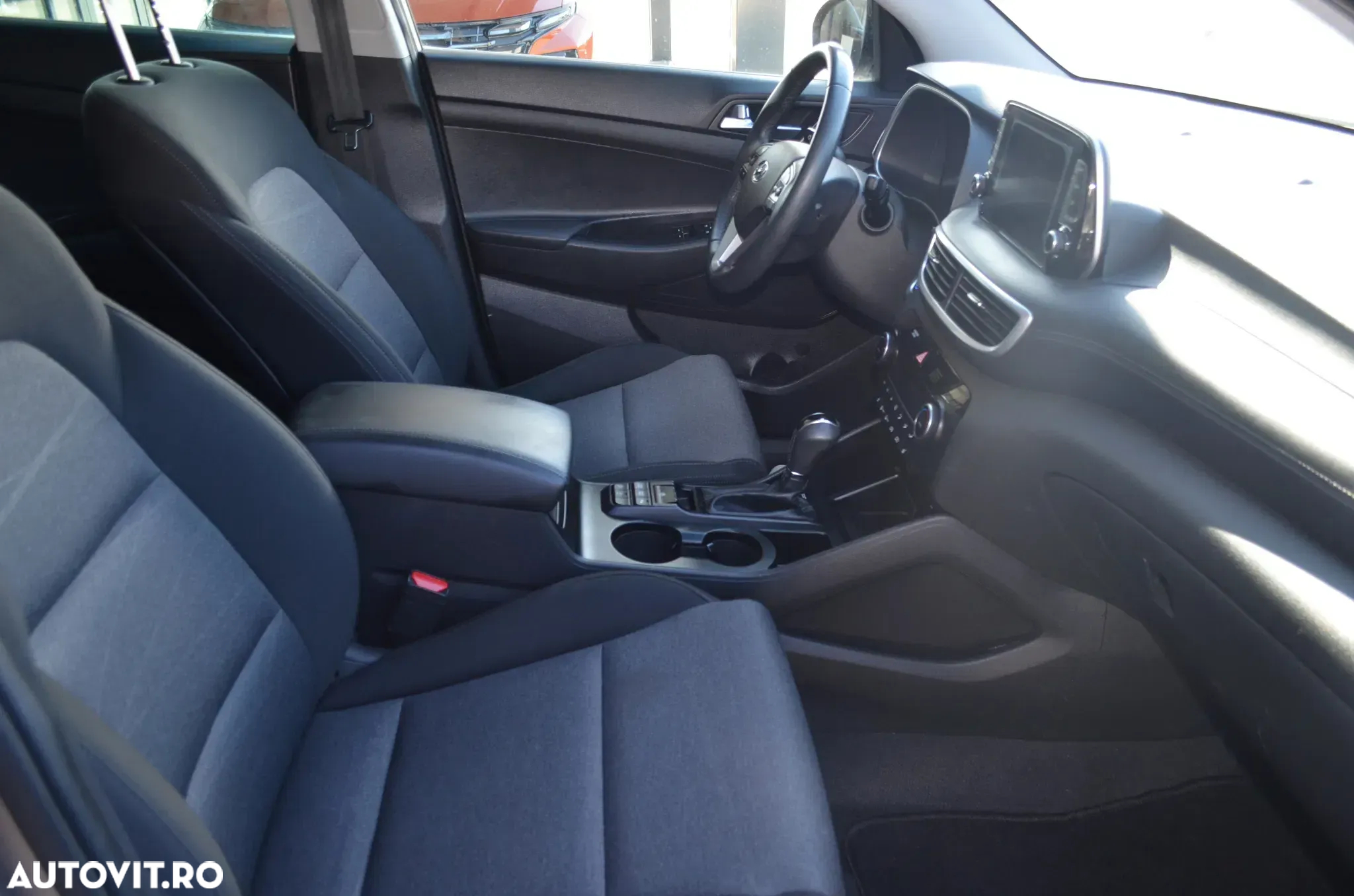Hyundai Tucson - 8