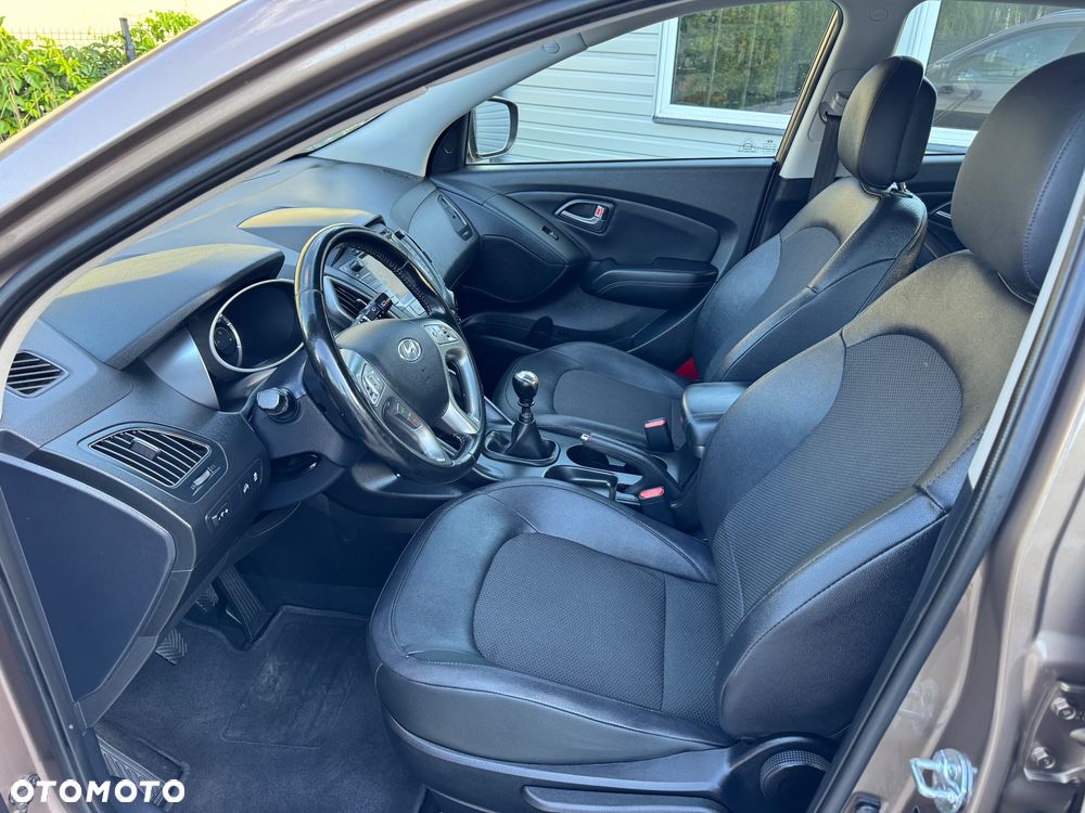 Hyundai ix35 2.0 4WD Trend - 21