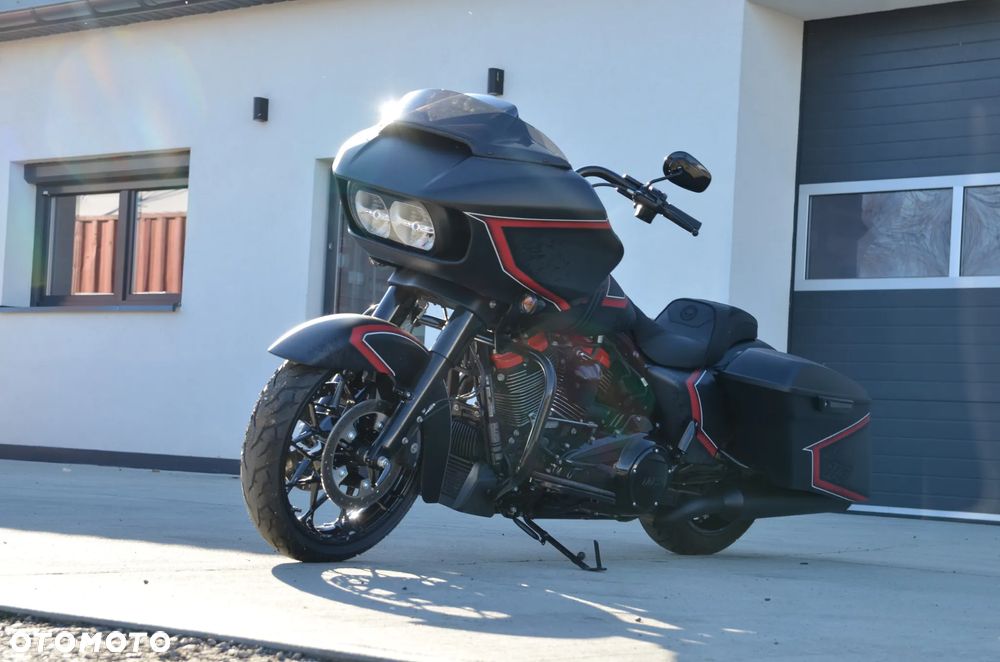 Harley-Davidson Touring Road Glide - 14