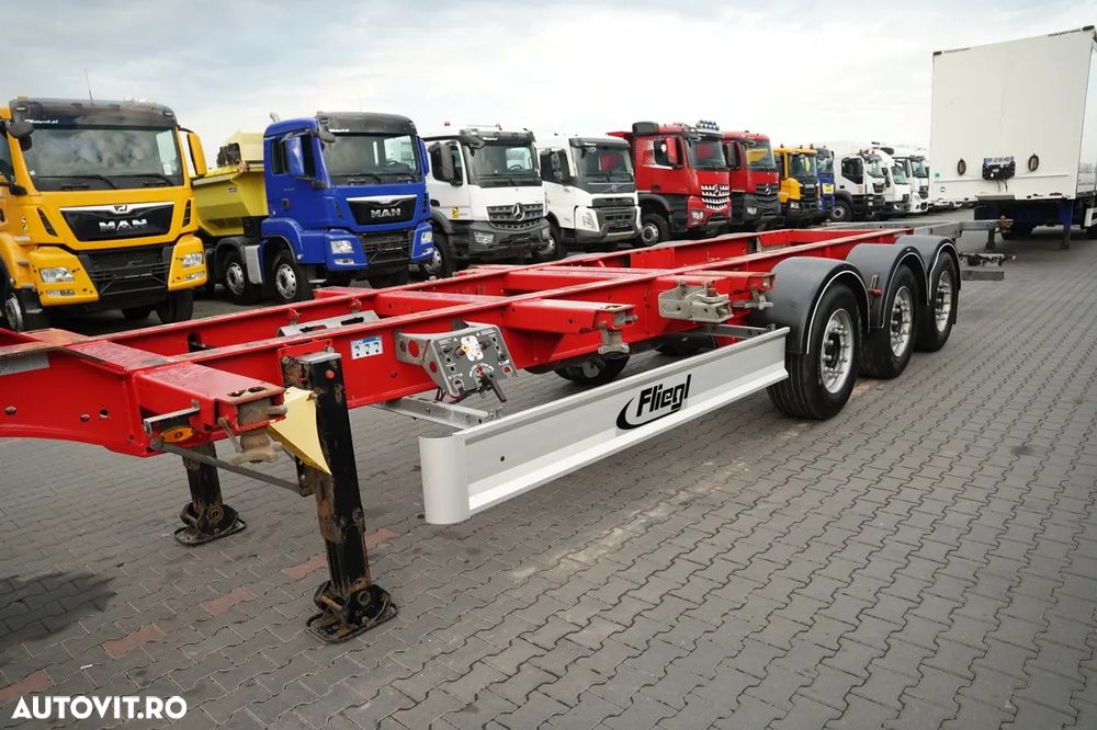 Fliegl / SEMIREMORCĂ CONTAINER / PENTRU TOATE CONTAINERELE / UNIVERSAL / EXTENSIBILĂ FAȚĂ ȘI SPATE / AXĂ RIDICABILĂ / AXE SAF / - 11