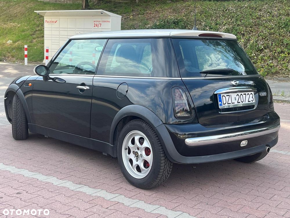 MINI Cooper Seven - 8