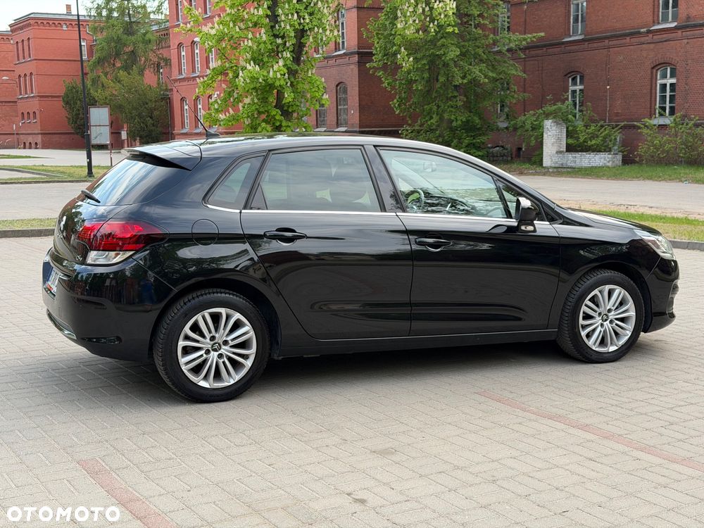 Citroën C4 e-HDi 115 Exclusive - 19
