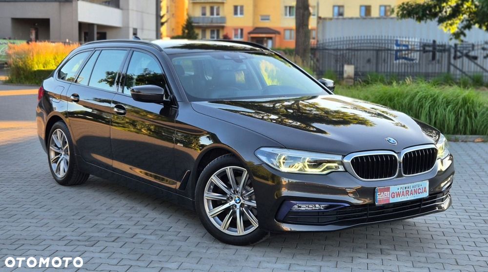 BMW Seria 5 520d Sport Line - 18