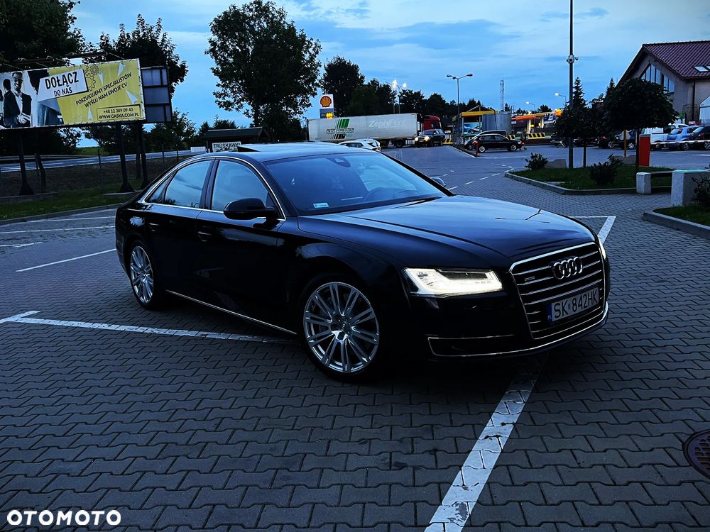 Audi A8 4.2 TDI DPF (clean diesel) quattro tiptronic - 22