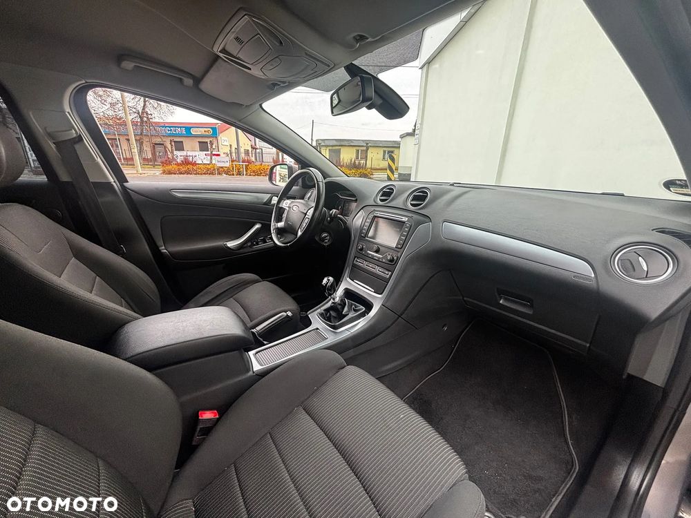 Ford Mondeo 2.0 TDCi Trend - 22