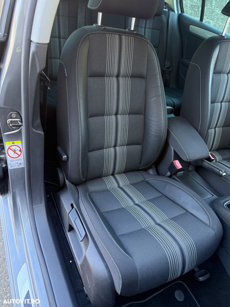 Volkswagen Golf 1.6 TDI DPF MATCH - 11