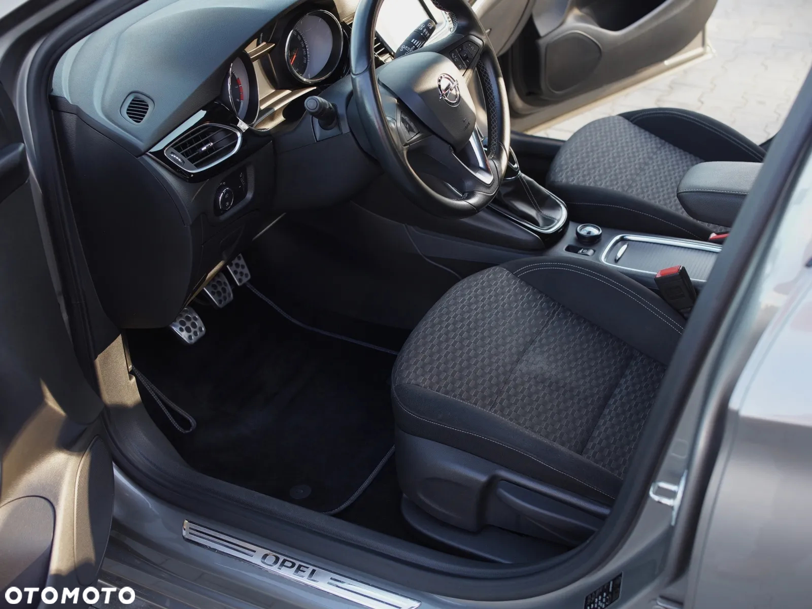 Opel Astra V 1.4 T Dynamic - 16