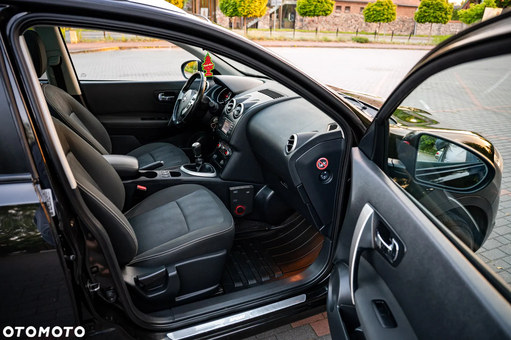 Nissan Qashqai+2 2.0 Tekna - 23