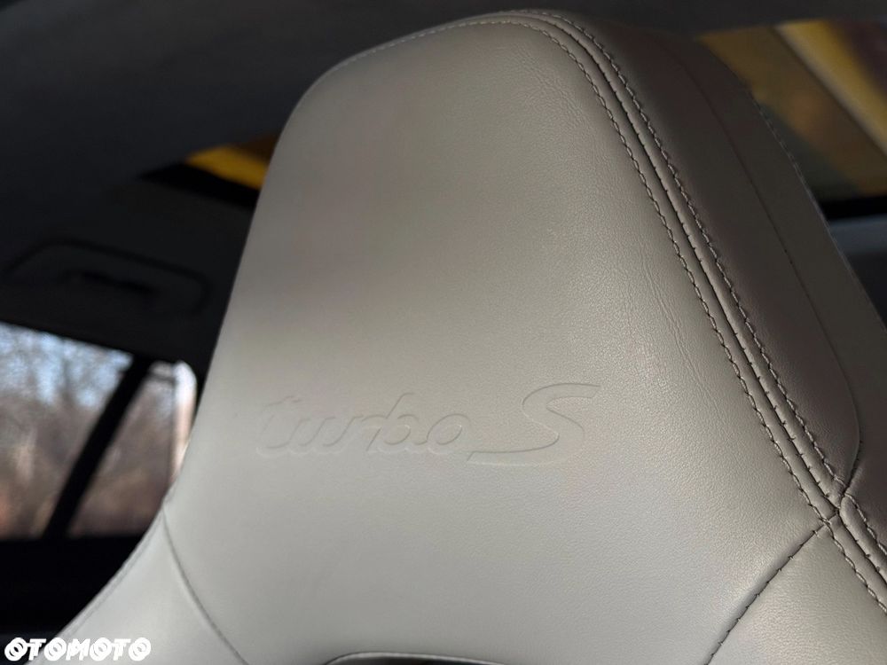 Porsche Panamera Turbo S E-Hybrid - 23