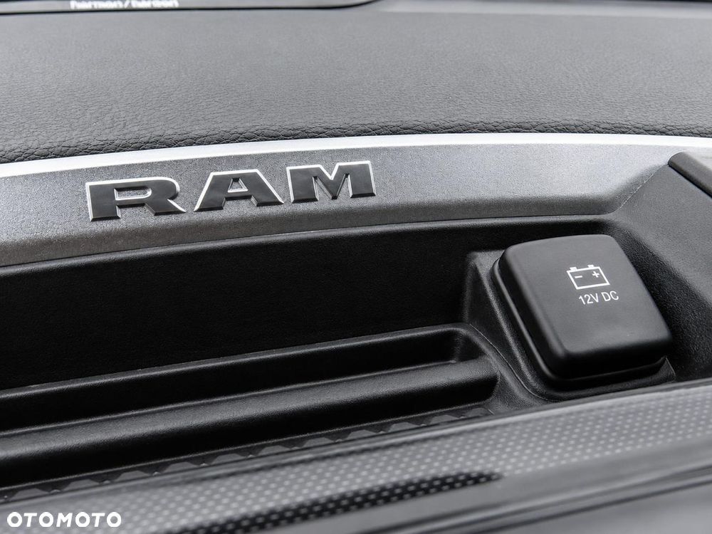 RAM 1500 - 19