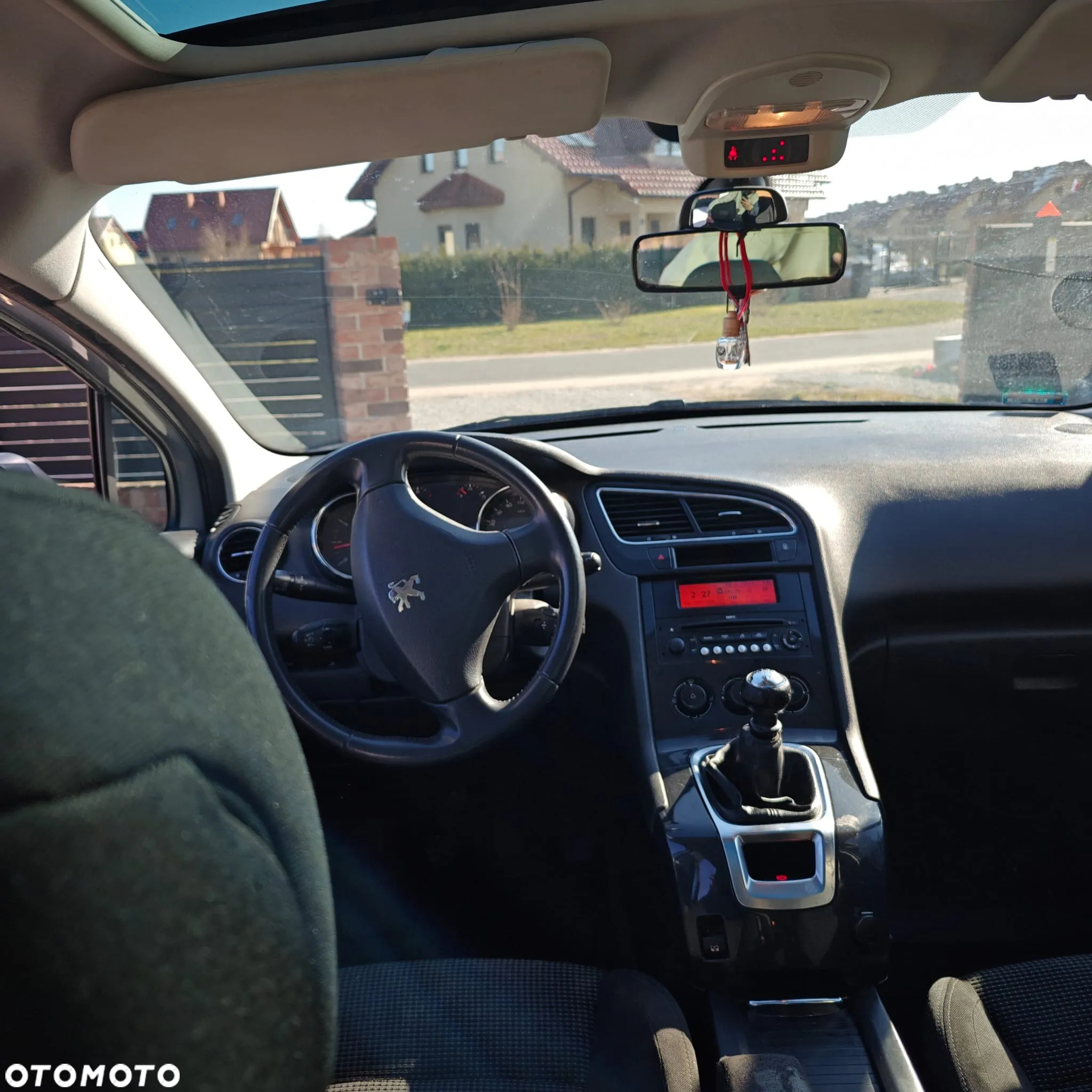 Peugeot 5008 1.6 THP Family 7os - 11
