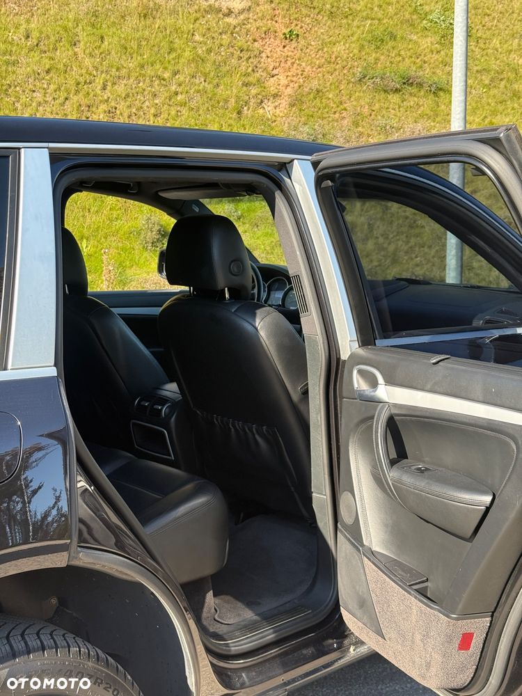 Porsche Cayenne - 11