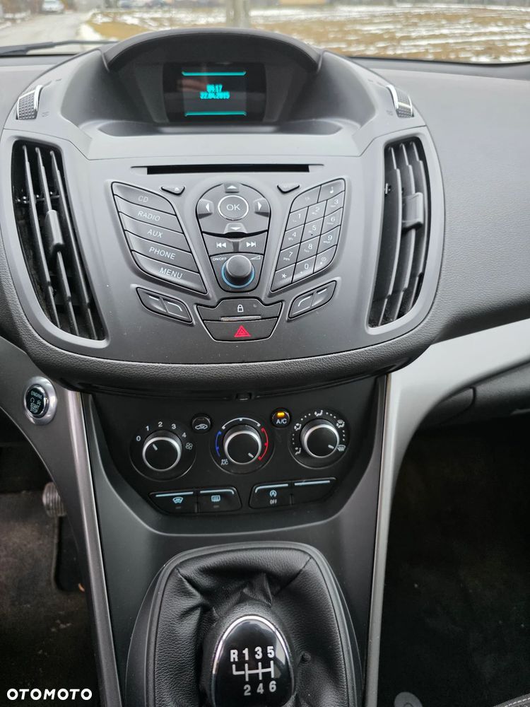 Ford Kuga 1.5 EcoBoost 2x4 SYNC - 9