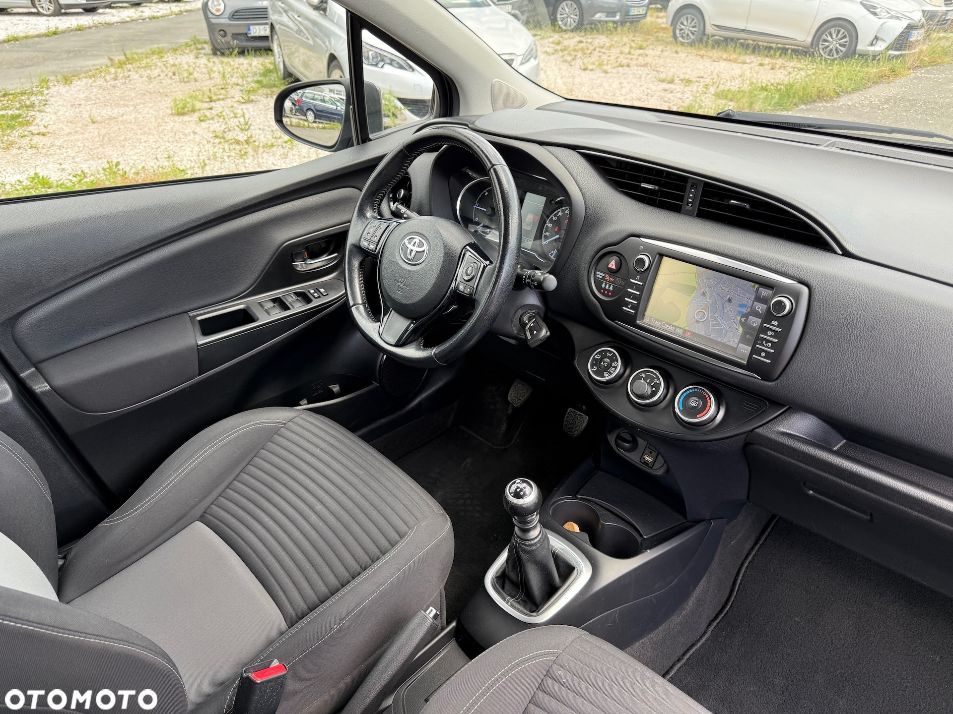 Toyota Yaris 1.4 D-4D Prestige - 16