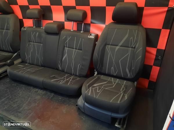 Conjunto De Bancos Frente Skoda Fabia Ii (542) - 2