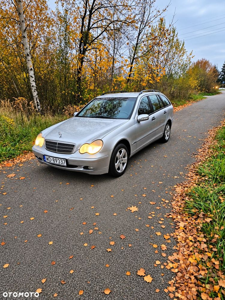 Mercedes-Benz C-Class 2003 photo 3