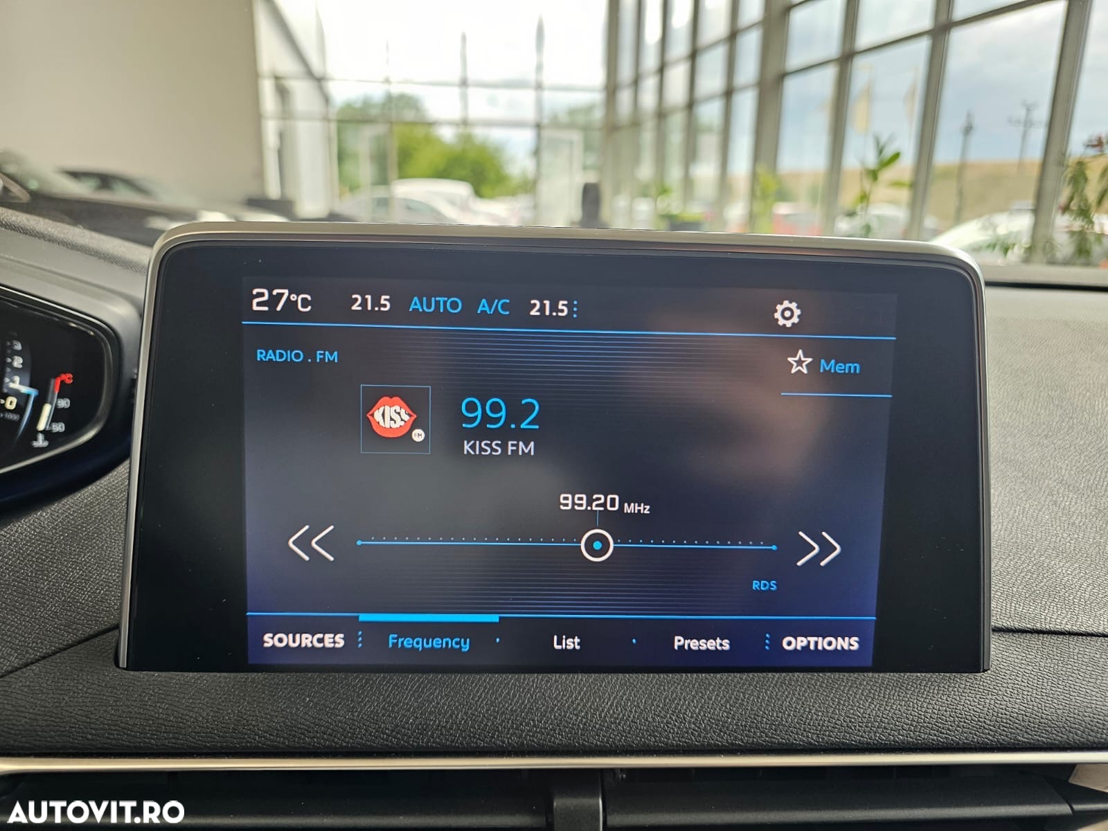 Peugeot 3008 BlueHDi 130 Stop & Start EAT8 Allure - 25