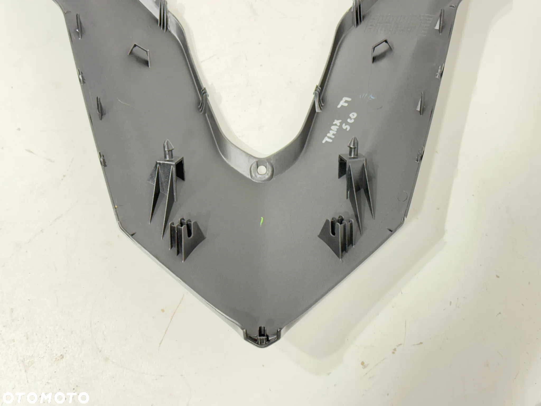 Nosek czacha  Yamaha T-Max  530  560   TMAX    18-21 - 6