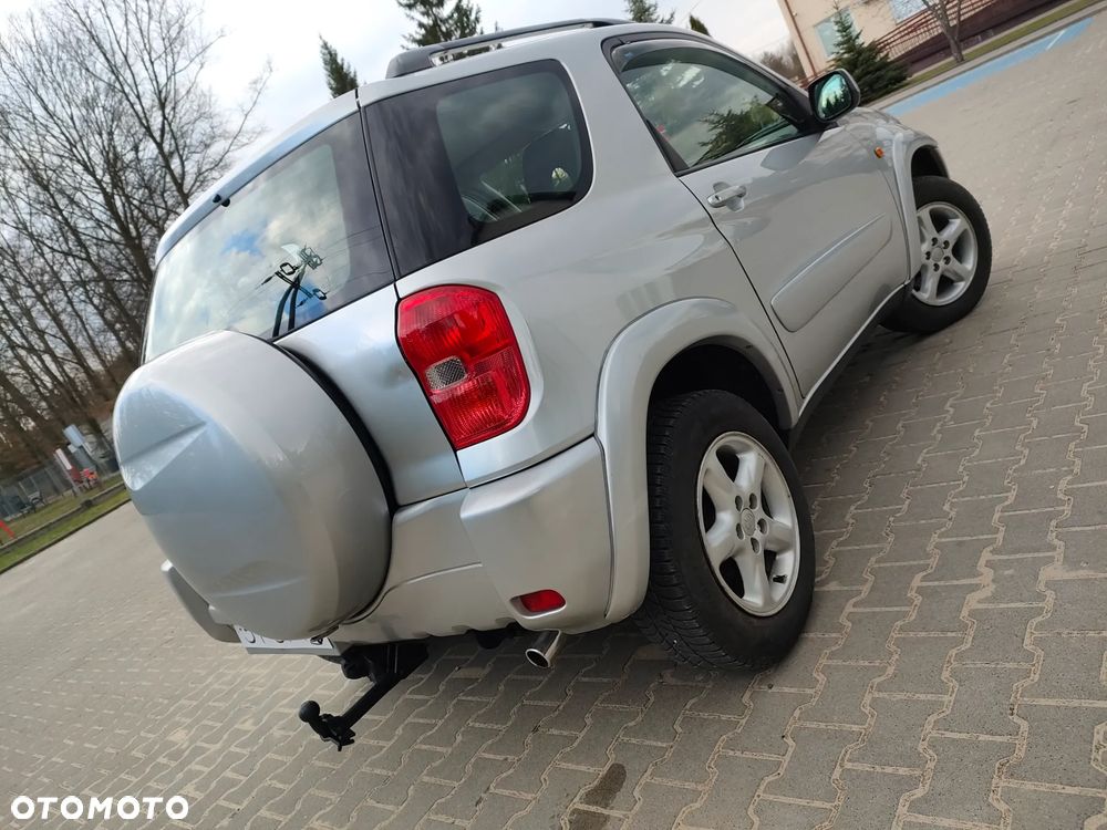 Toyota RAV4 4x4 Edition - 10