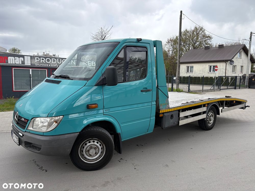 Mercedes-Benz Sprinter - 2