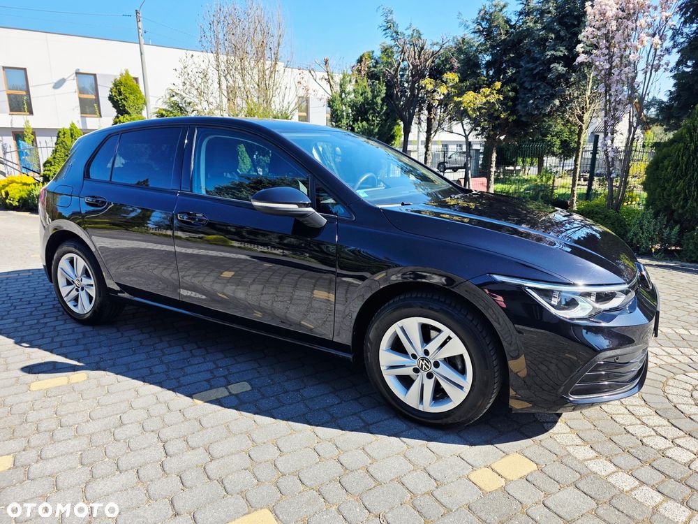 Volkswagen Golf 1.5 eTSI Life DSG - 6