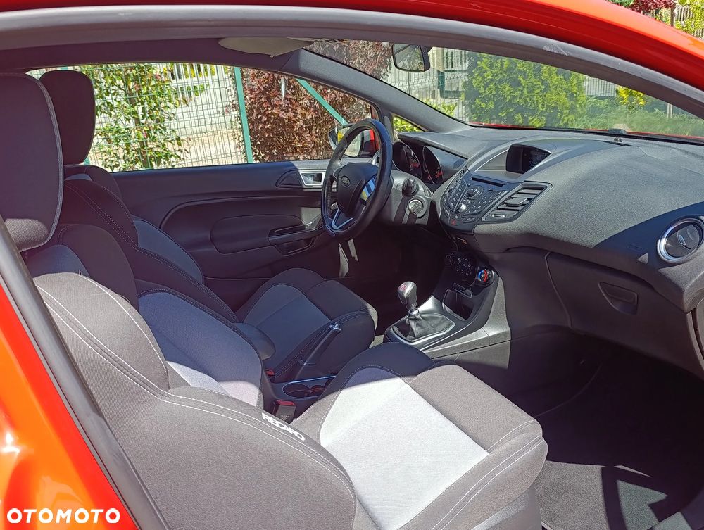 Ford Fiesta ST - 18