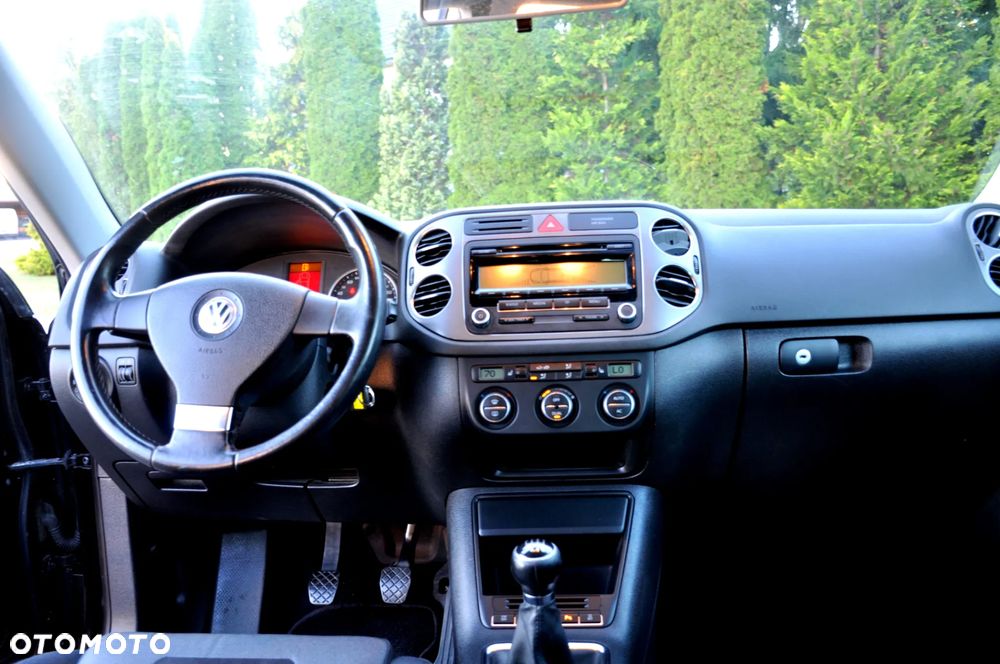 Volkswagen Tiguan - 30