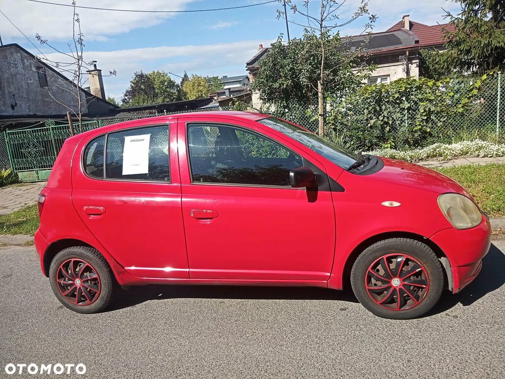 Toyota Yaris 1.0 Luna - 2