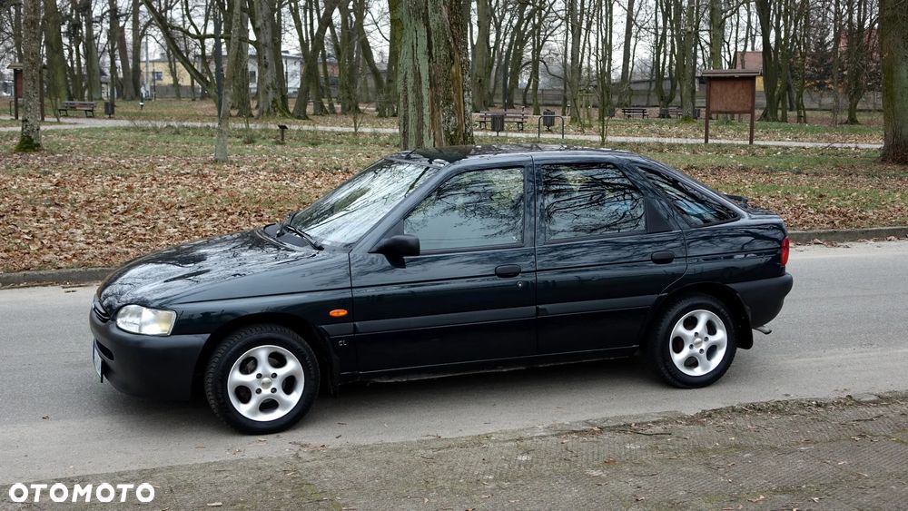 Ford Escort 1.3 CL - 21