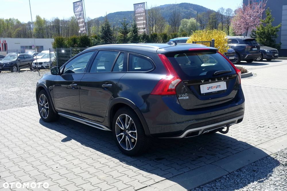 Volvo V60 Cross Country D4 Geartronic Summum - 7