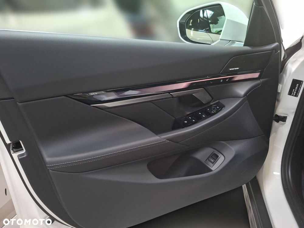 BMW Seria 5 - 12