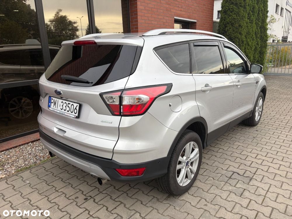 Ford Kuga 1.5 EcoBoost 2x4 Trend - 3