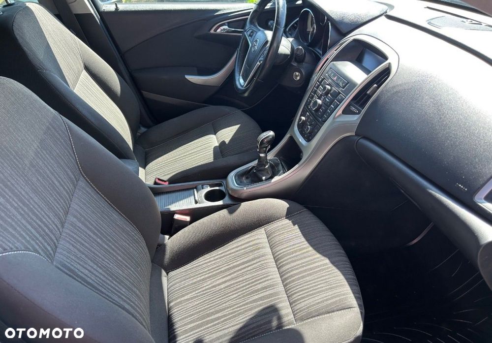 Opel Astra - 16