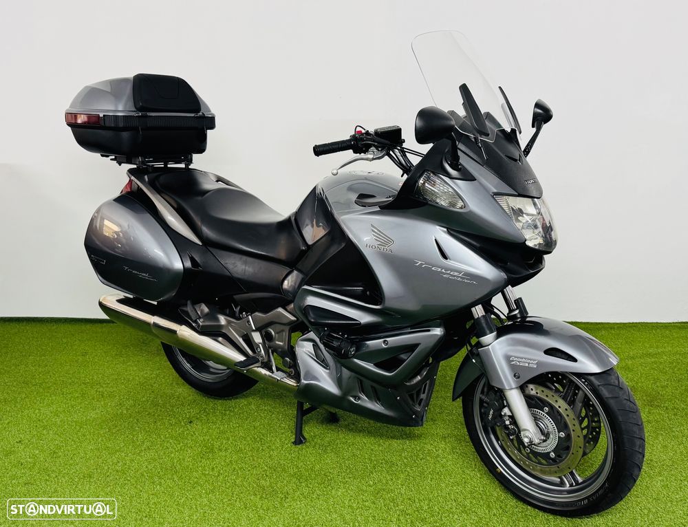 Honda Deauville NT700VA - 9